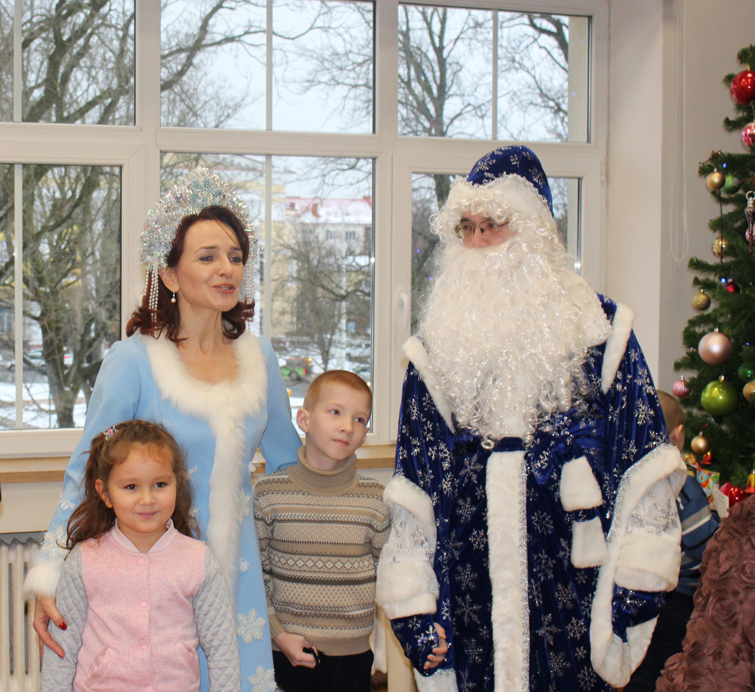 Время чудес: накануне Нового года в научной библиотеке прошла благотворительная ёлка