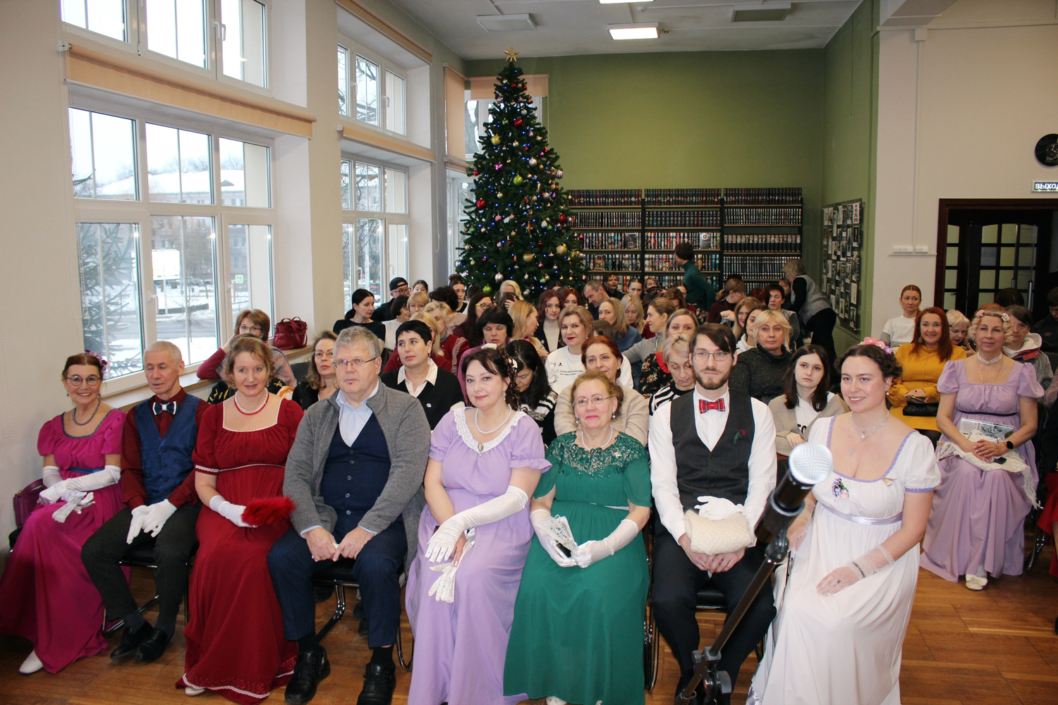 Проект Бальные сезоны на Балтике открылся на площадке научной библиотеки