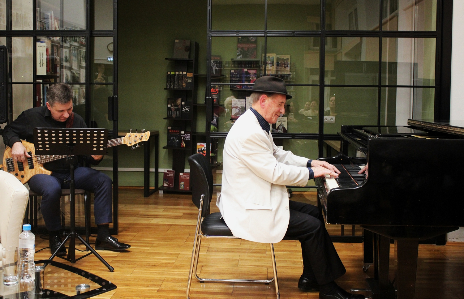 В библиотеке прошла встреча с легендой калининградской джазовой сцены Станиславом Матковским