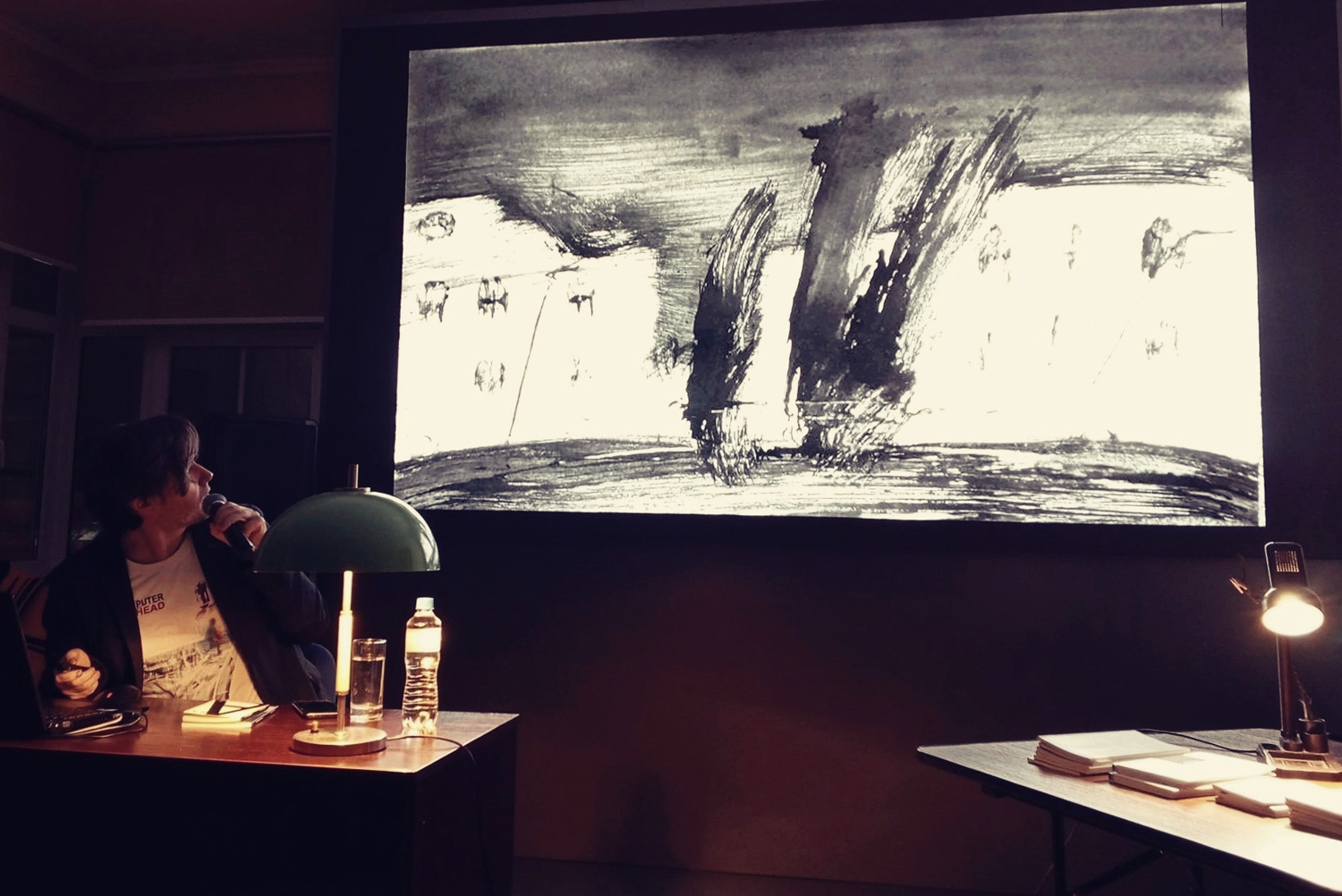 Поэтический пленэр художника: в научной библиотеке состоялась презентация книги Андрея Ренскова Светлогорская тетрадь