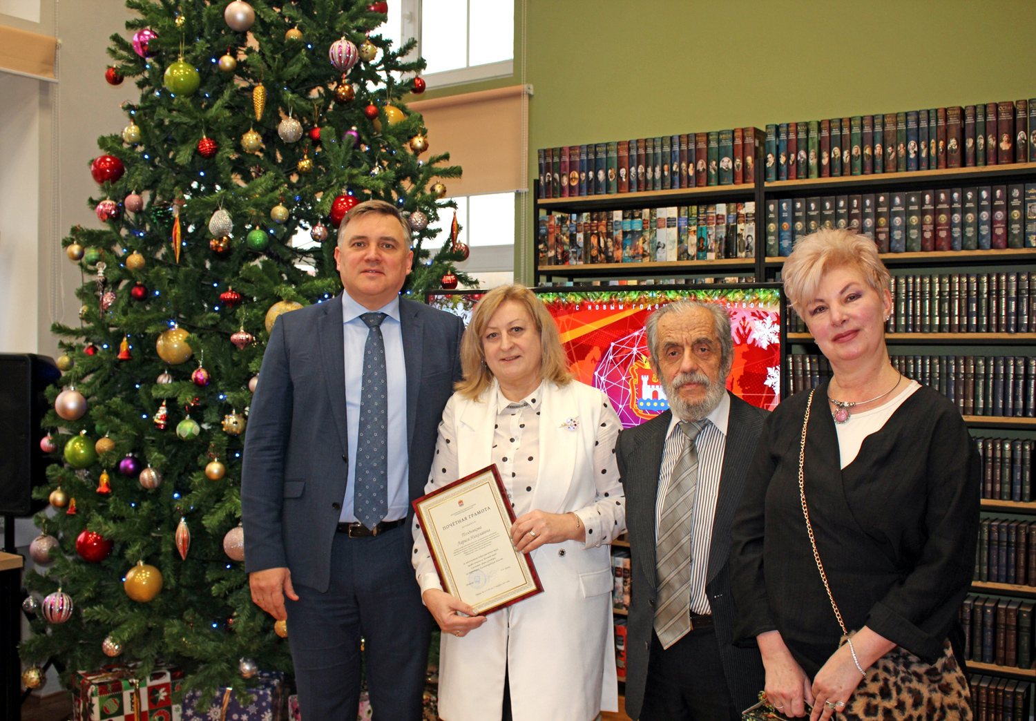 В научной библиотеке прошла встреча министра по культуре и туризму Калининградской области Андрея Ермака с общественными организациями региона