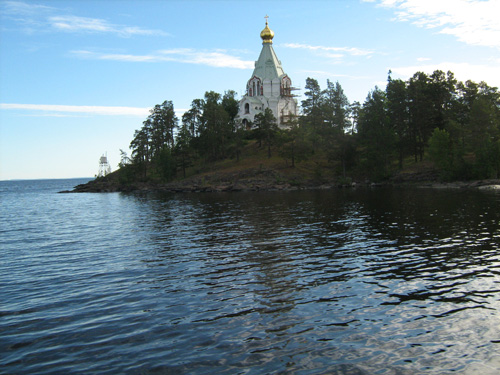 Храм на острове