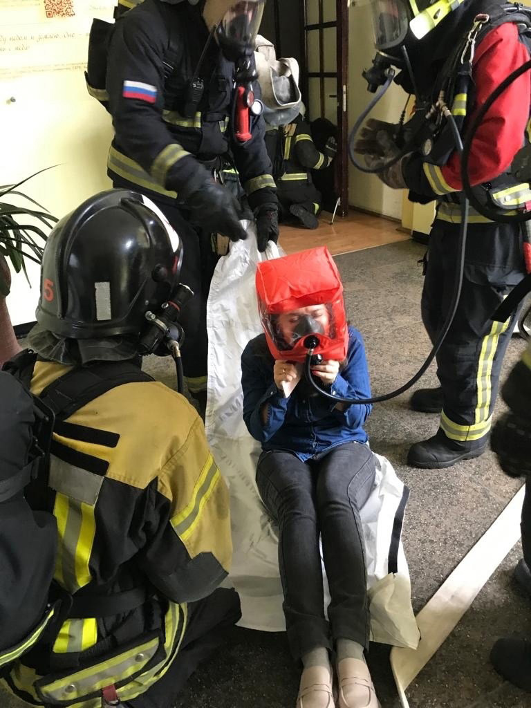 В Калининградской областной научной библиотеке прошли учения МЧС по пожаротушению