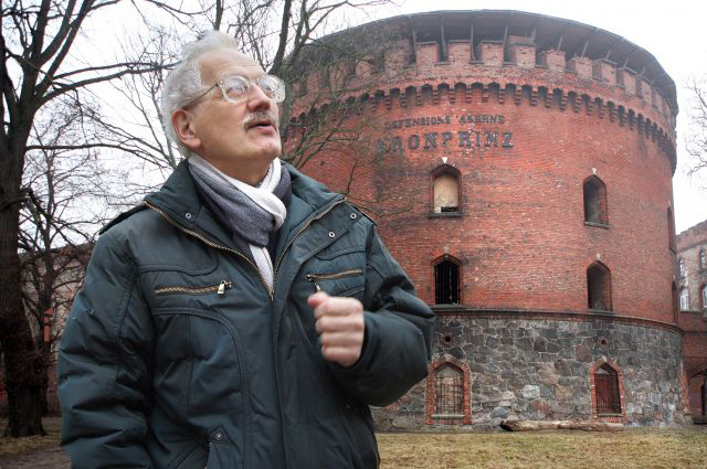 Борис Адамов