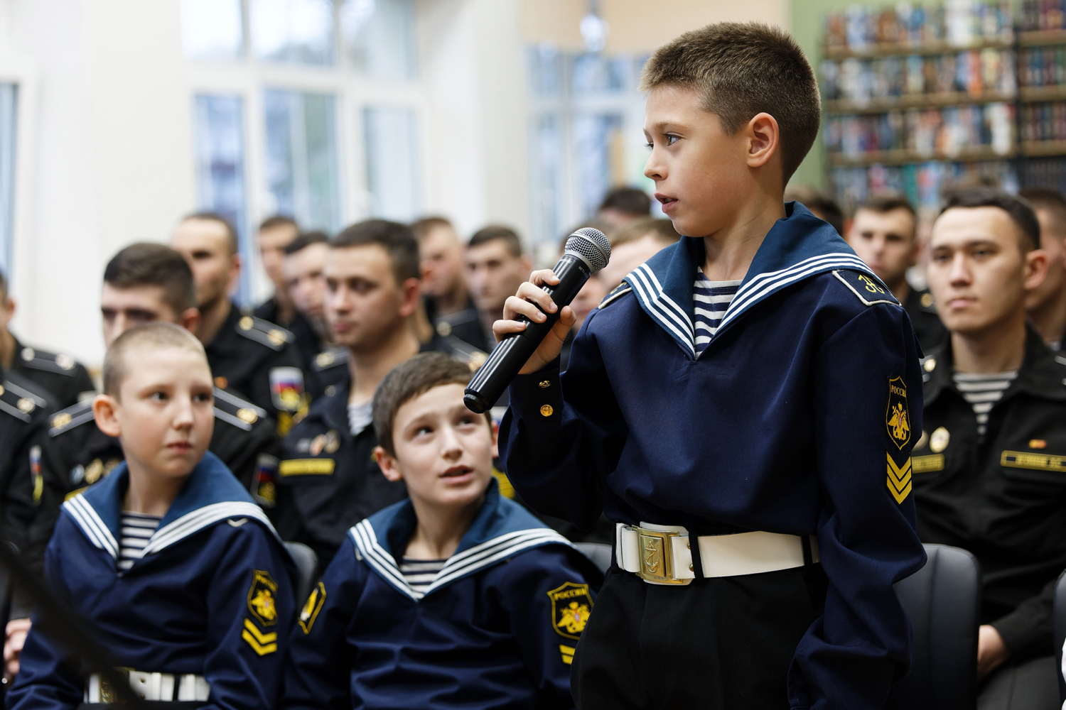 Искусство побеждать: в библиотеке прошла встреча с Ольгой Фаллер, начальником отдела культурных программ Департамента культуры Министерства обороны РФ
