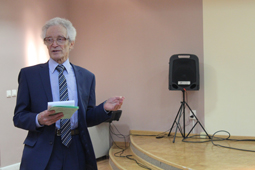 Юрий Гриханов, кандидат педагогических наук, профессор кафедры инновационных библиотечных технологий и электронных библиотек АПРИКТ, главный библиотекарь ЦУНБ гор. Москвы