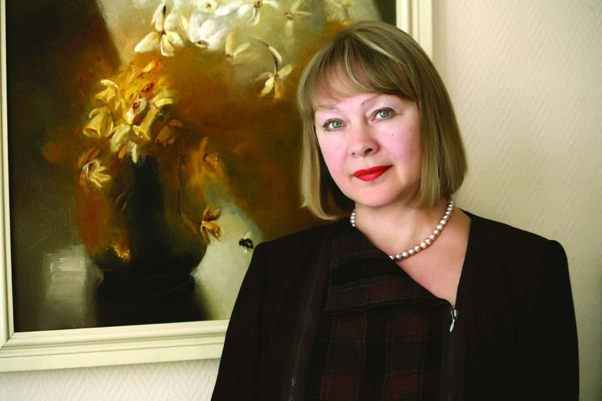 Коллектив научной библиотеки поздравляет деятеля культуры Нину Петровну Перетяку с юбилеем!