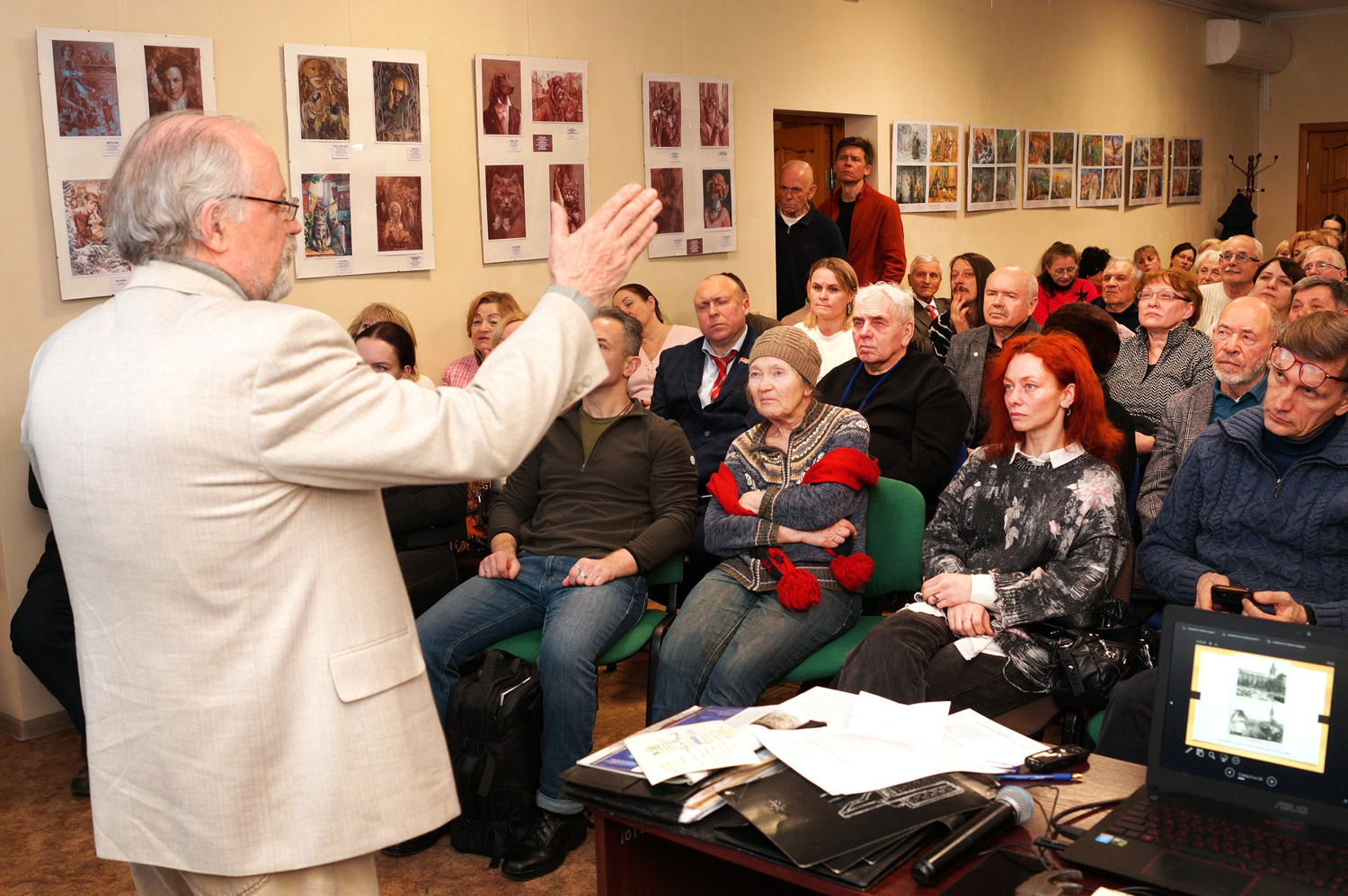 Открывая тайны прошлого: в научной библиотеке прошла встреча с известным калининградским историком-исследователем Сергеем Трифоновым