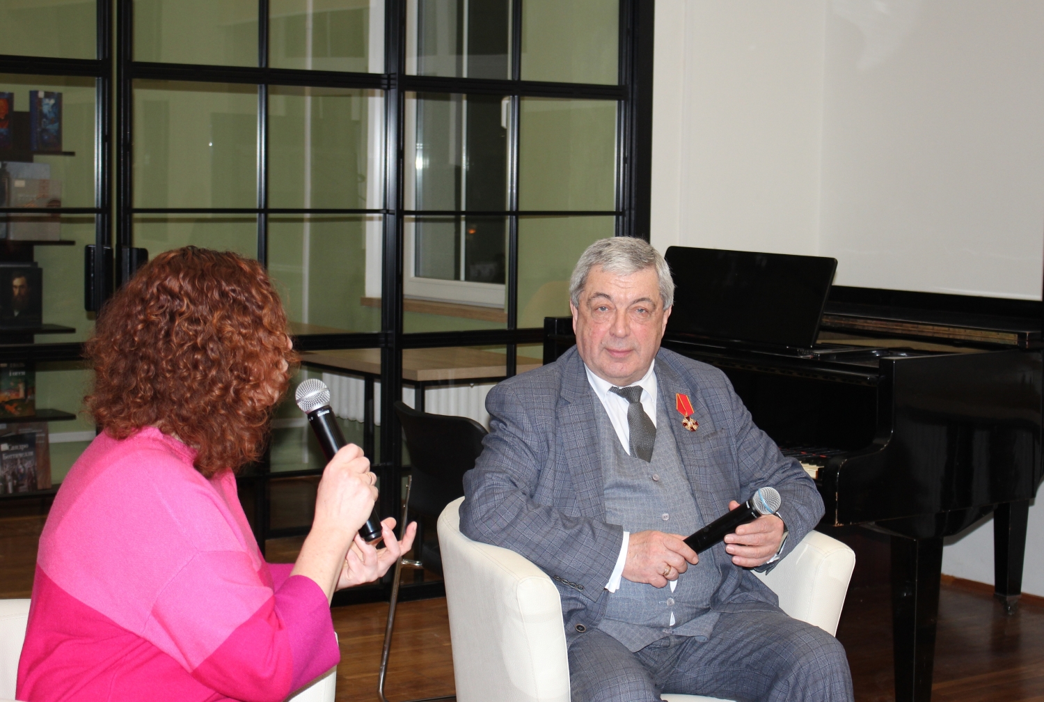 в научной библиотеке прошла встреча с директором Калининградской областной филармонии Виктором Бобковым 