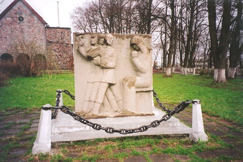 73